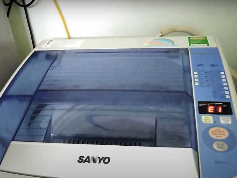 Dấu hiệu nhận biết lỗi E1 máy giặt Sanyo