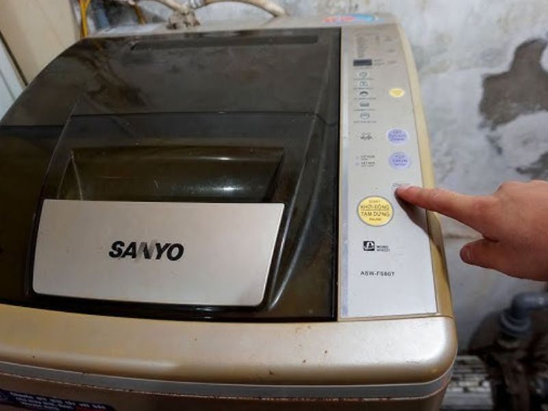 Nhận sửa máy giặt Sanyo các lỗi thường gặp