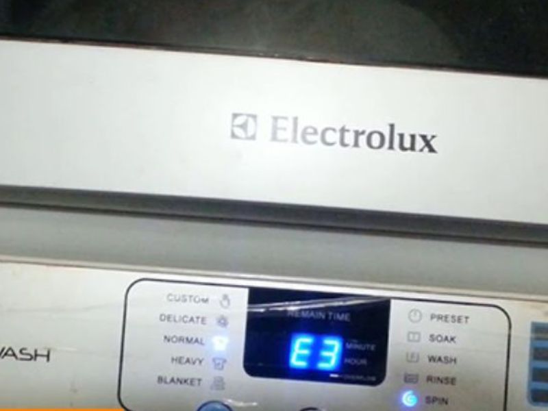 Dấu hiệu nhận biết lỗi máy giặt Electrolux báo lỗi E3