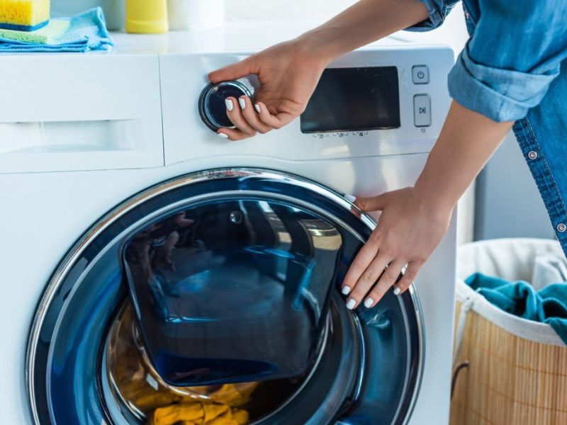 Nguyên nhân và cách sửa máy giặt Electrolux không mở được cửa