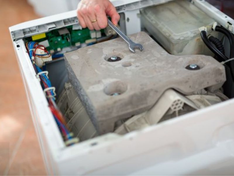 Nguyên nhân và cách sửa lỗi máy giặt Toshiba báo lỗi e23