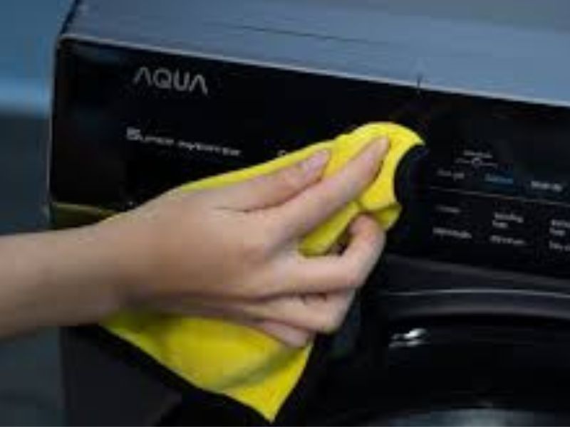 Các bước cơ bản khi tiến hành vệ sinh máy giặt Aqua
